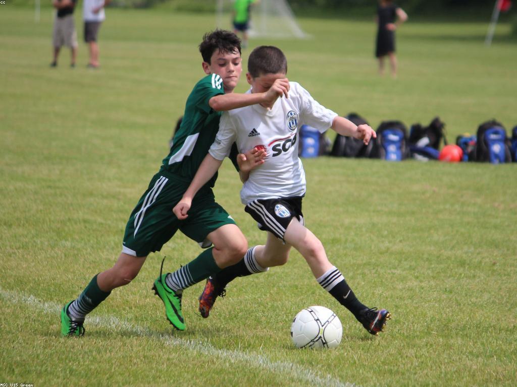 ការលេងសុវត្ថិភាព: បង្កើតបរិយាកាសលេងដ៏សុវត្ថិភាពសម្រាប់កូនៗ