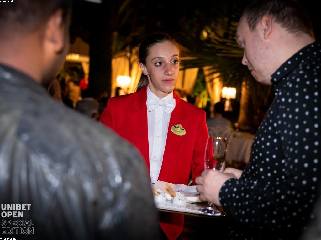 វិធីសាស្រ្តរ៉ូឡែត: បច្ចេកទេសនិងវិធីសាស្រ្តជួបសំណាង