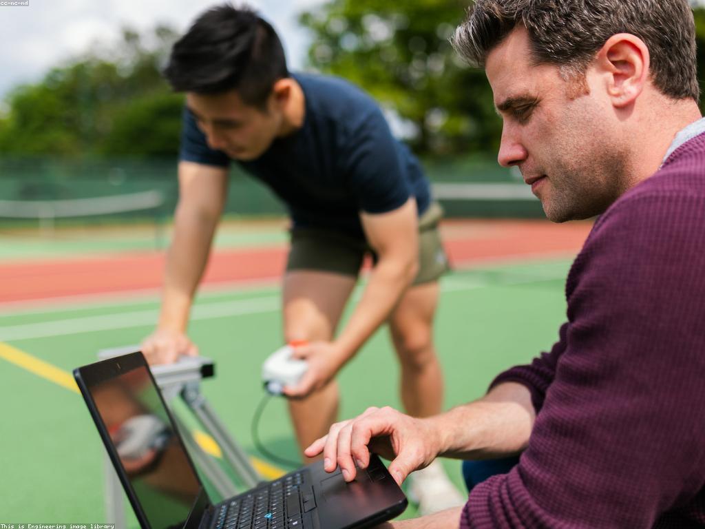 ការវិភាគគូរប្រកួត: យុទ្ធសាស្ត្រនិងអត្ថប្រយោជន៍